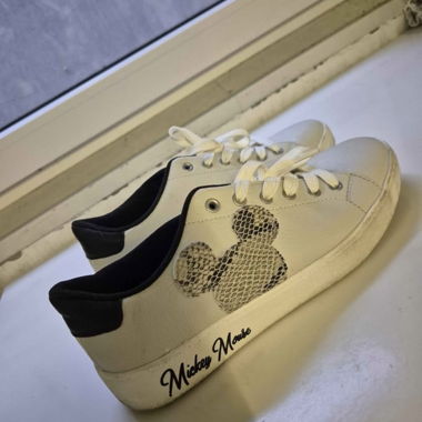 Mickey Mouse Sneaker