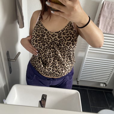 Top leopardato con spalline sottili