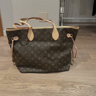Louis Vuitton Tote Tag