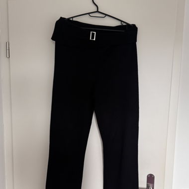 Lockere Hose