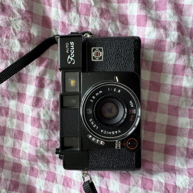 Fotocamera analogica Yashica Auto Focus