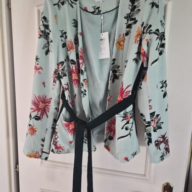 VILA Floral Blazer with Tie Belt