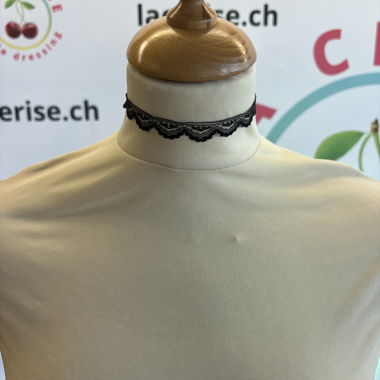 Tour de cou en dentelle noir
