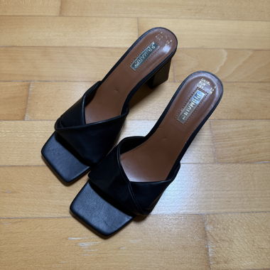 Mules nere con tacco