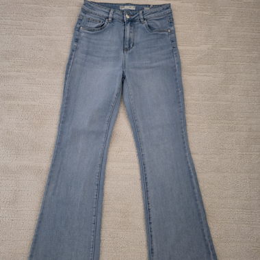 Jeans a zampa chiaro OXXY taglia 38