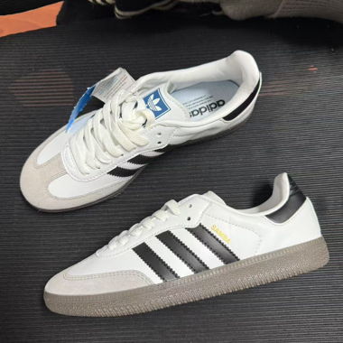 Adidas Samba Sneakers