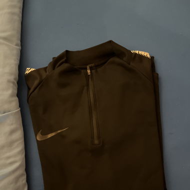 Pull Nike 