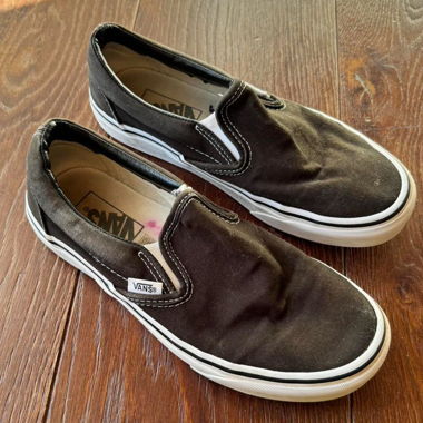 vans classic black slip-on canvas shoes