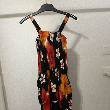 Robe légère à fleurs, T. S, parfait pour la plage!