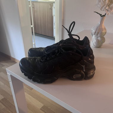 Nike Tn's