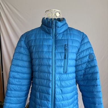 blaue Daunenjacke von Esprit