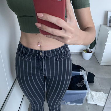 Pantalons Bershka moulants taille 38