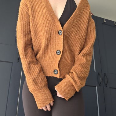 Cardigan en maille côtelée marron