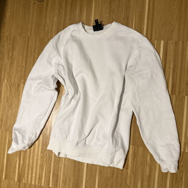 Weisses Sweatshirt
