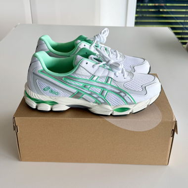 ASICS GEL-NYC 2055 43.5 neu
