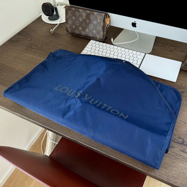 Louis Vuitton Kleidersack (Marineblau)