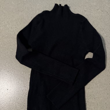 Pull côtelé noir