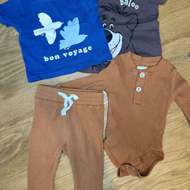 Vêtements bébé 62gr