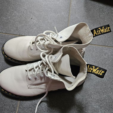 Dr. Martens weiss Gr. 41