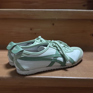 Onitsuka Tiger Mexico 66 Sneaker