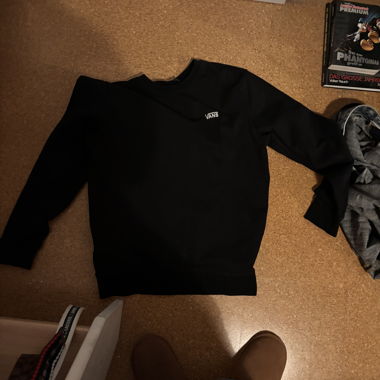 basic vans pullover
