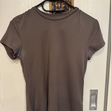 Lot : T-shirts gris et bruns