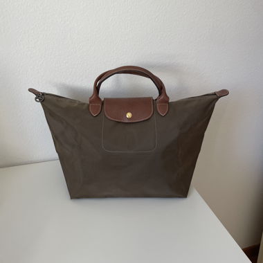 Sac Longchamp Le Pliage M en olive/khaki