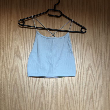 Hellblaues Top