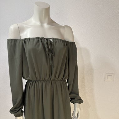 Verspieltes Volantkleid in Khaki