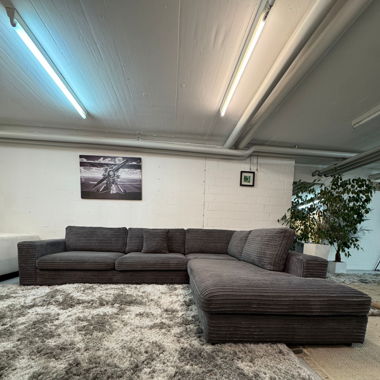 Schönes Ecksofa in L-Form, dunkelgrau, Cordstoff