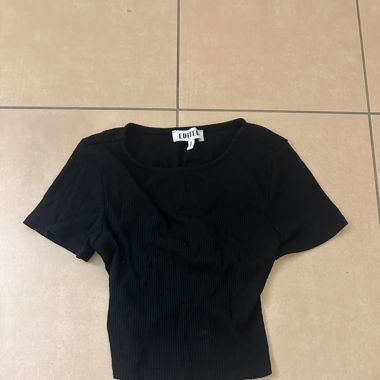 Edited Rückenfreier Top