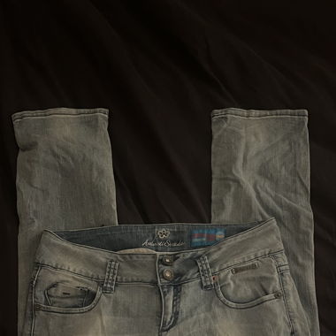 Artisti di Strada buskers jeans