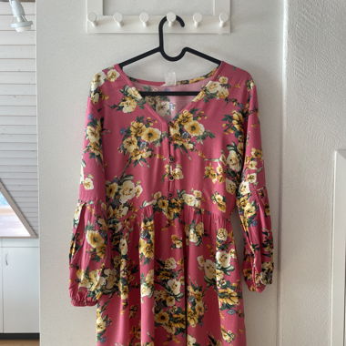 Südamerikanisches Blumen Kleid