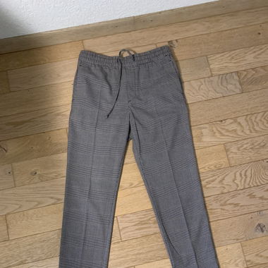 Pantalon à carreaux élégant 