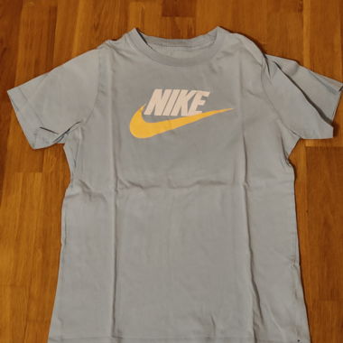 Tshirt Thé Nike Tee