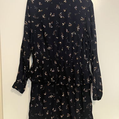 Schwarzes Blumenmuster-Kleid Grösse 42