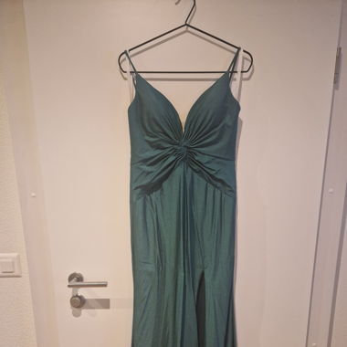 Abendkleid in smaragdgrün