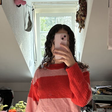 Pink und roter pullover H&M