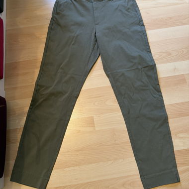 Pantaloni chino da donna verdi