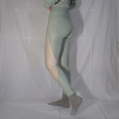 PUMA YOGA PANTS
