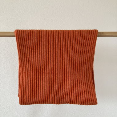 Orange runder schal