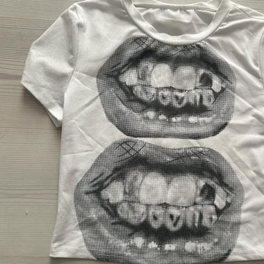 crop y2k tshirt
