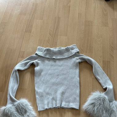Pullover grau
