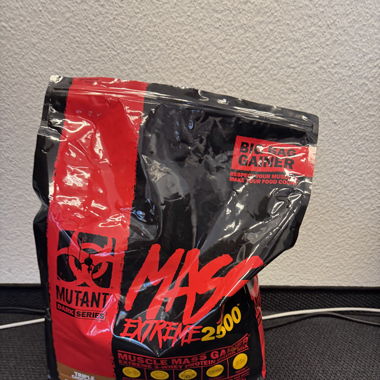 Mutant Mass Xtreme 2500 Chocolate 7.5 kg opened