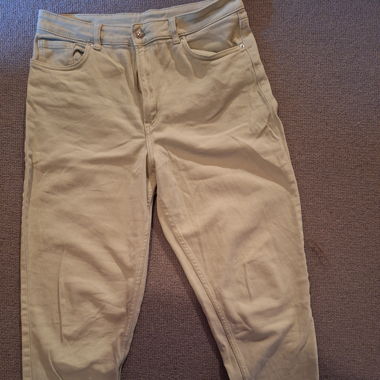 Grüne Mom jeans
