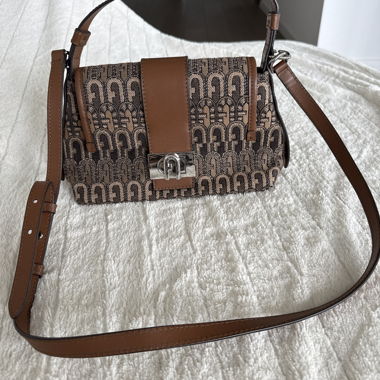 Borsa Furla con tracolla removibile