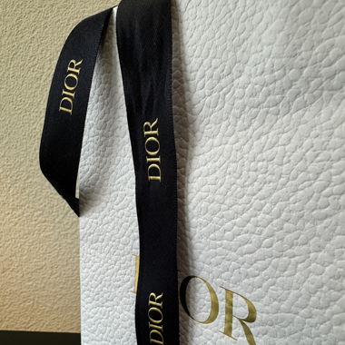 DIOR - Edle Geschenktasche und Geschenkband