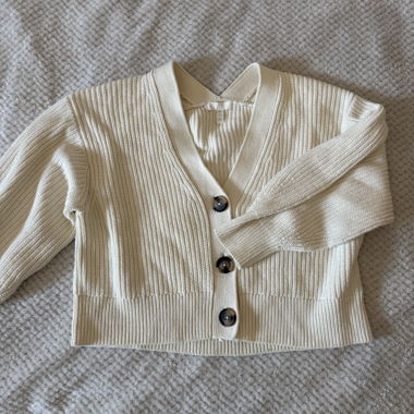 Cream-colored Knit Cardigan