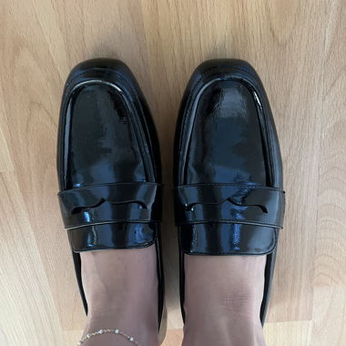 Schwarze Loafers