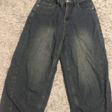 Weite Dunkelblaue Jeans